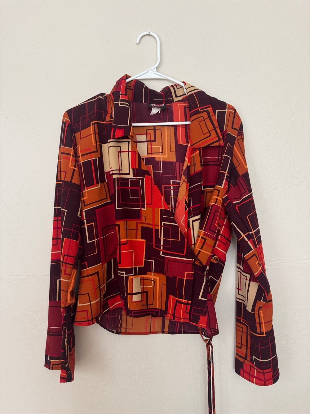 Geometric Print Wrap shirt - Red Multi